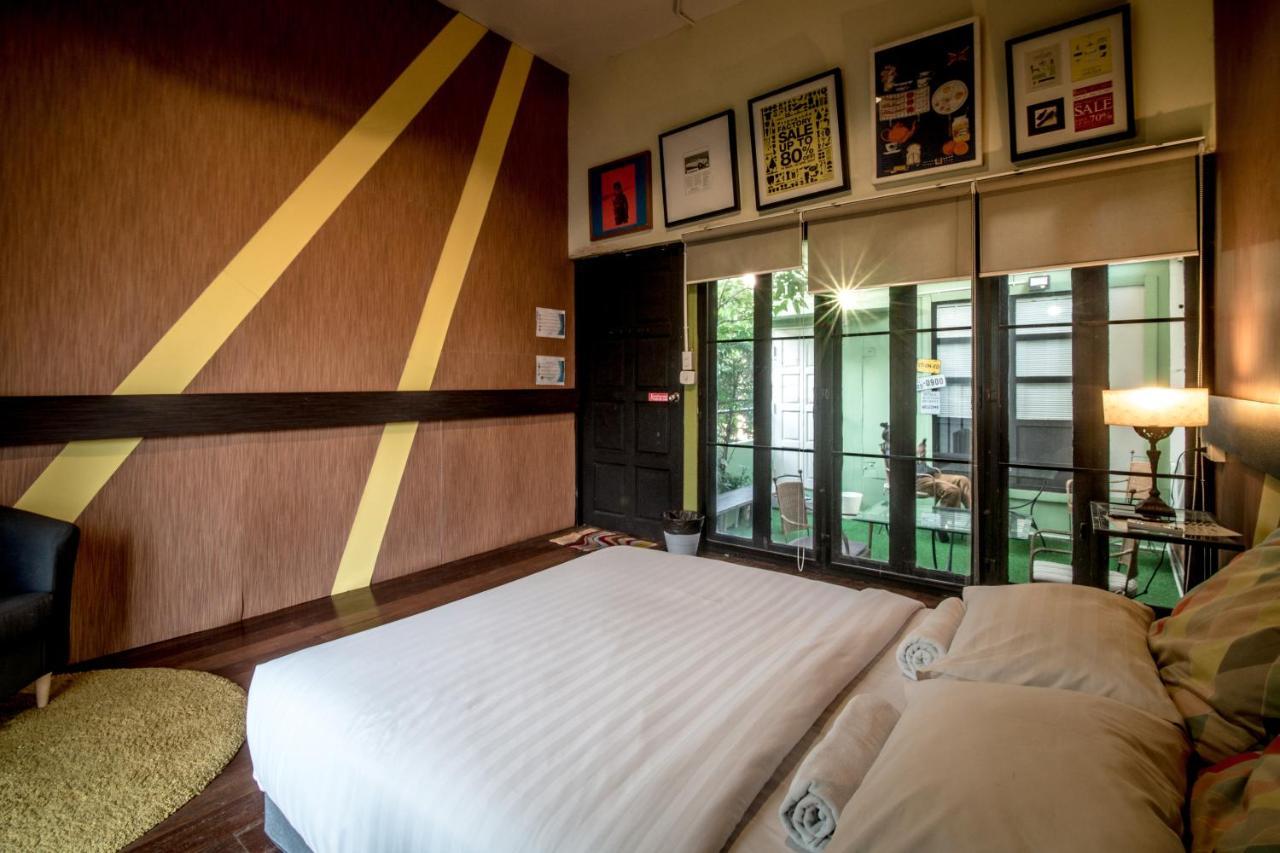 Bharani Hostel Бангкок Екстер'єр фото