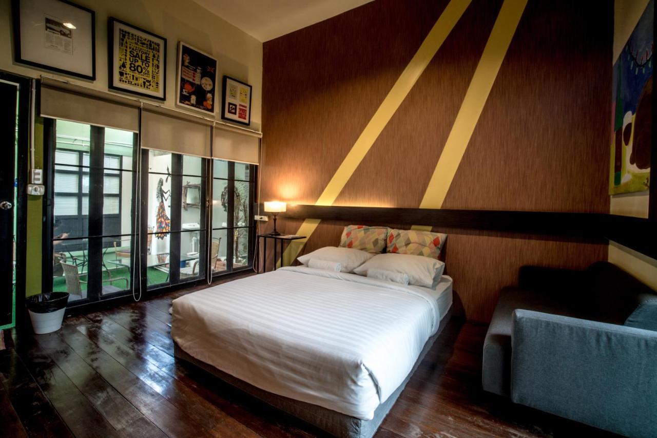 Bharani Hostel Бангкок Екстер'єр фото