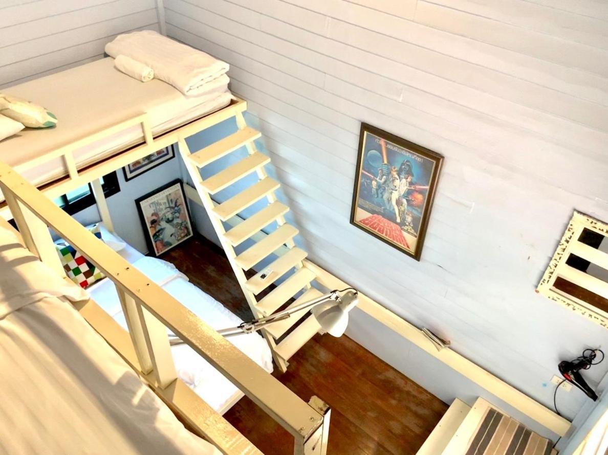 Bharani Hostel Бангкок Екстер'єр фото