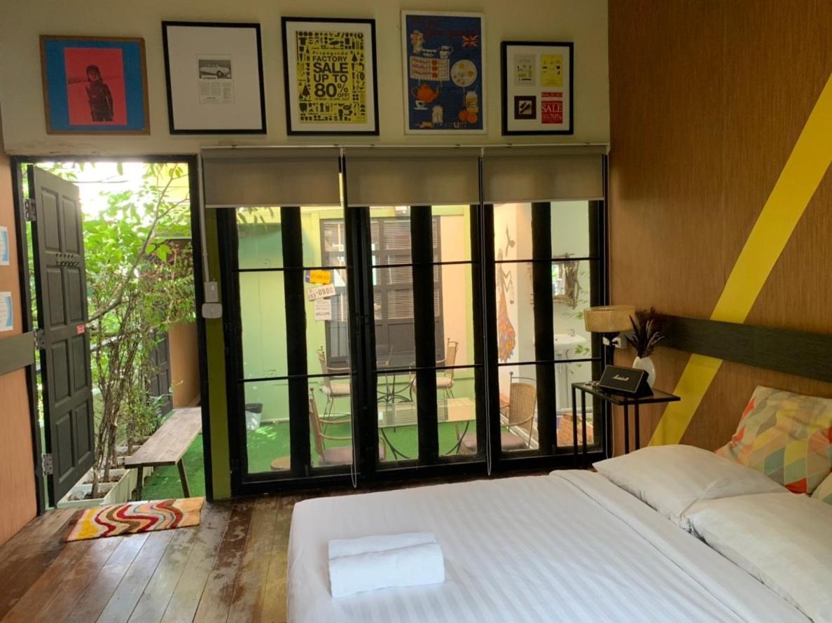 Bharani Hostel Бангкок Екстер'єр фото